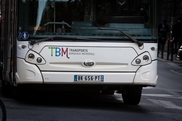Photo d'un bus TBM. - Agrandir l'image, fenêtre modale